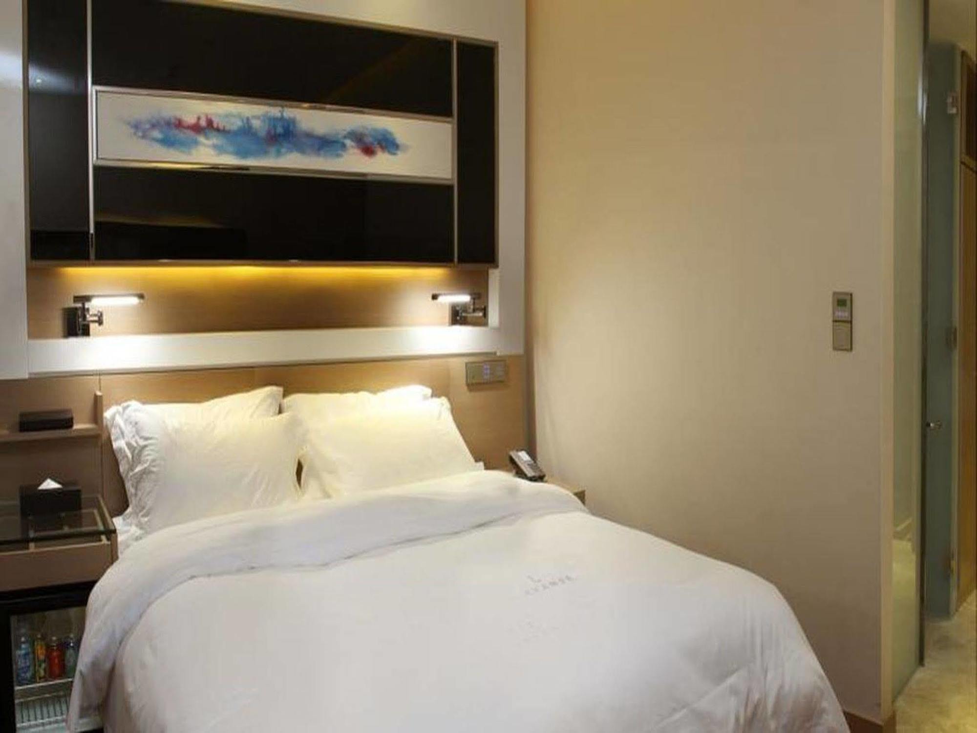 Lavande Hotel Zhuhai Gongbei Port Of Entry 외부 사진
